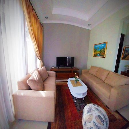 Gated 3Br Residence - 10 Mins From Malioboro Yogyakarta Exterior foto